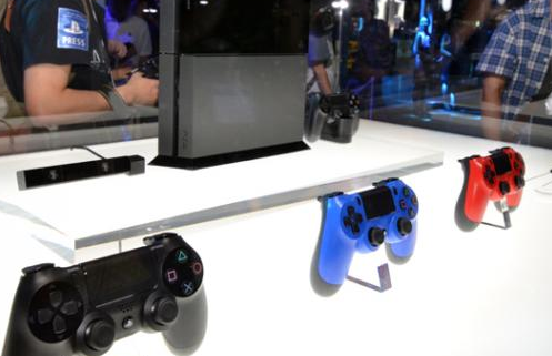 PORNO : Les joueurs sur console PS4 astiquent plus souvent leur manette que ceux de la Xbox One PORNO : Les joueurs sur console PS4 astiquent plus souvent leur manette que ceux de la Xbox One